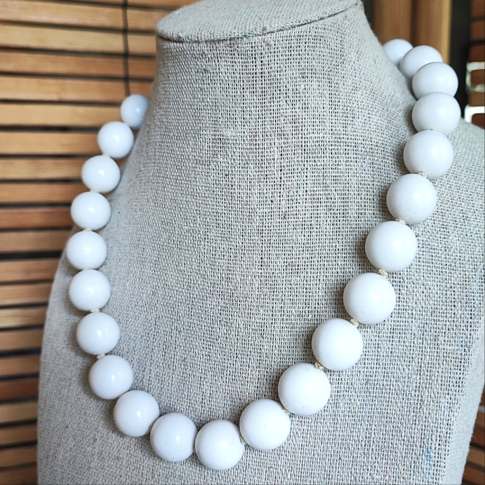 Bright White Acrylic Round Beaded Ball Vintage JAPAN J Clasp Knotted  Necklace